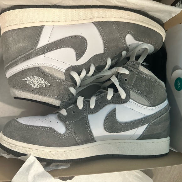 Jordan 1 Retro - Picture 4 of 5